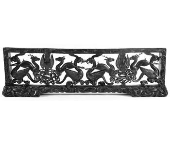 彩绘透雕动物纹座屏